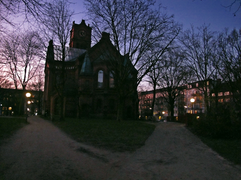 in der Abenddämmerung